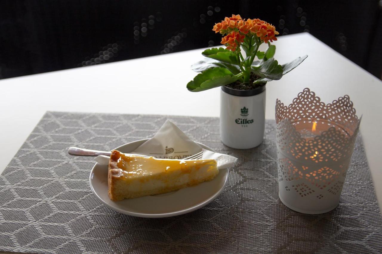Penzion Cafe Na Svahu เคบ ภายนอก รูปภาพ