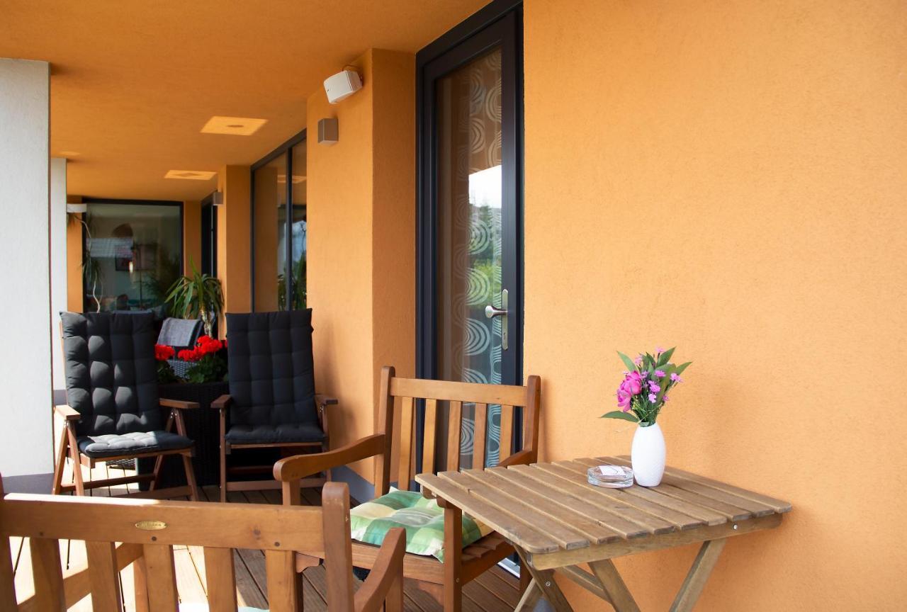 Penzion Cafe Na Svahu เคบ ภายนอก รูปภาพ